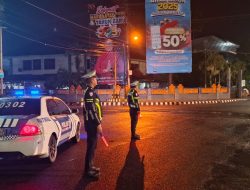 Sat Lantas Polres Metro Turun Ke Jalanan Laksanakan Patroli Light Blue