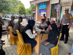 Operasi Keselamatan Krakatau 2025, Dokkes Polres Metro berikan layanan Cek Kesehatan Gratis kepada Masyarakat