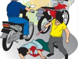 Aksi Sadis!!! Kedua Begal Bacok Dan Rampas Sepeda Motor, Seorang Karyawati Pabrik Roti Bersimbah Darah