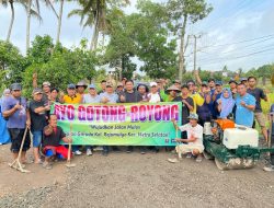 Wali Kota Metro Gotong Royong dan Makan Bersama Warga Rejomulyo