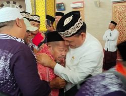 Penuh Haru, Wali Kota Metro H. Bambang Sambut Kepulangan Jemaah Haji Dari Tanah Suci