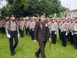 Peringati Hari Bhayangkara ke-79, Kapolres Lampung Tengah Beri Penghargaan Kepada 33 Personel Berprestasi