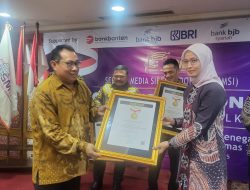 Kejari Lampung Selatan Raih Anugerah Sahabat Media Dari SMSI Pusat
