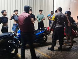 Gelar Patroli KRYD, Bhabinkamtibmas Polsek Trimurjo Imbau Remaja Tidak Nongkrong Hingga Larut Malam