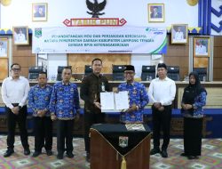 Bupati Lampung Tengah, Ardito Wijaya, Menandatangani Nota Kesepahaman (MoU) Dengan BPJS Ketenagakerjaan