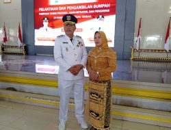 BUPATI ARDITO WIJAYA LANTIK SEJUMLAH PEJABAT: SUBARI JABAT CAMAT BEKRI
