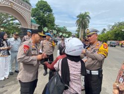Polres Metro Gelar Operasi Zebra Krakatau 2025 di TL Masjid Taqwa, Bagikan Sembako hingga Helm Keselamatan