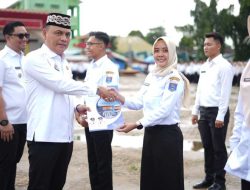 Walikota Metro Bambang Iman Santoso Serahkan 1.913 SK PPPK Paruh Waktu di Lingkup Kota Metro