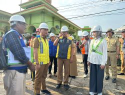 Keluhan Warga Dijawab, Jalan Pattimura Metro Mulai Diperbaiki